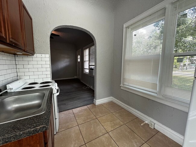 Photo - 408 W Howry Ave Unidad 5
