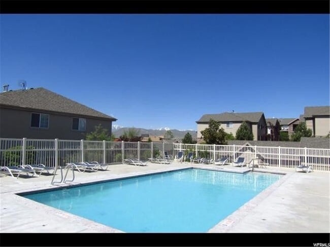 Photo - Condo Ready For You!