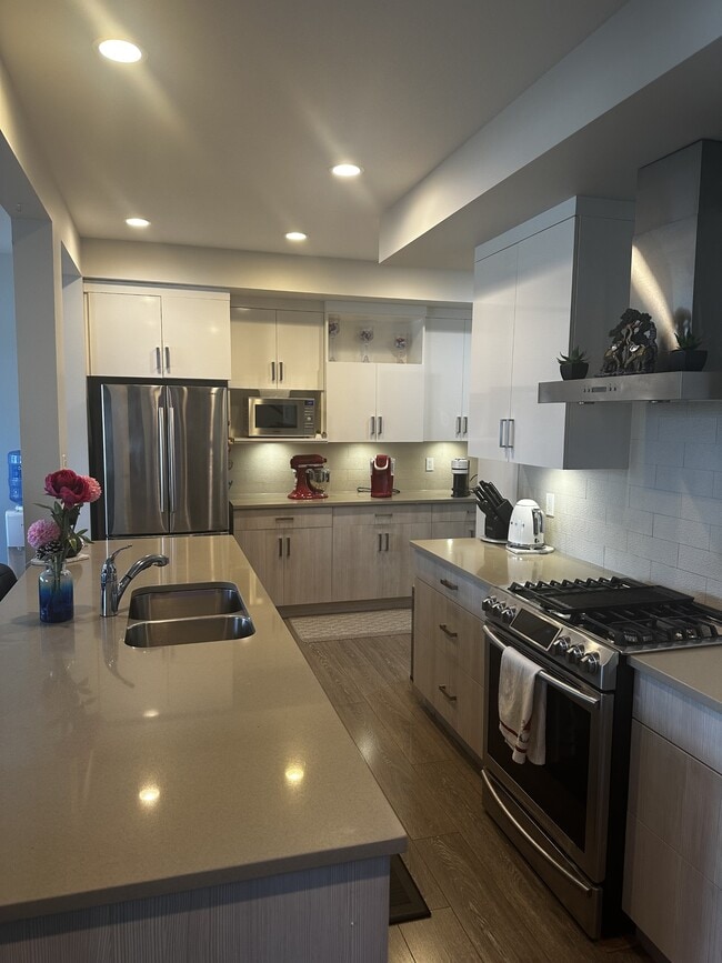 Photo - 8418 Midtown Wy