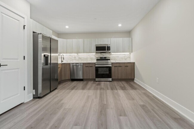 Photo - 520 N 37th St