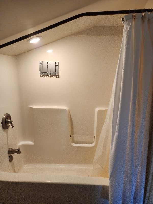 Photo - 6091 Dutch Mine Rd