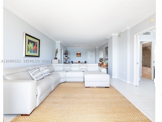 Photo - 500 Bayview Dr Unit 1520