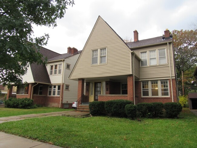 Photo - 2264 Northland Ave