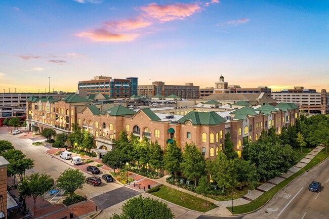 Building Photo - 2299 Lone Star Dr Unit 405