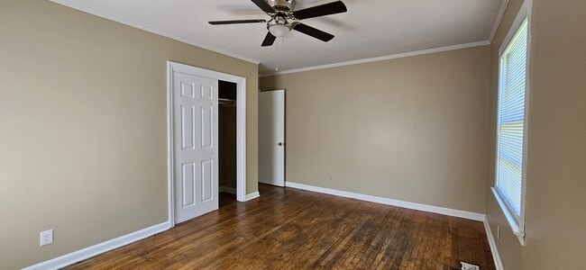 Photo - 2004 Roebuck St