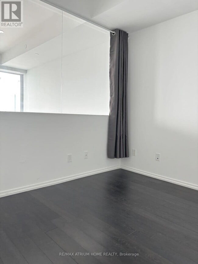 Photo - 197 Yonge St Unité 4911