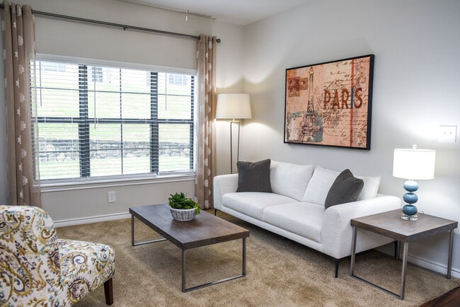 Photo - Longfellow Arms