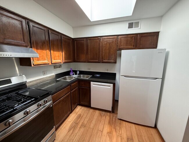 Photo - 7427 N Western Ave Unit 3N