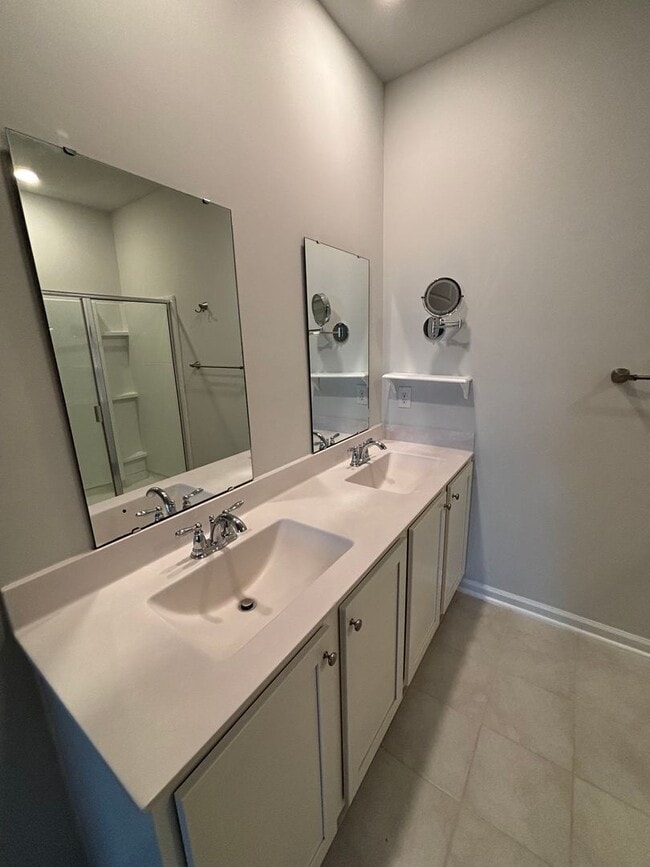 Photo - Very nice 3 bedroom/2 bath home in Meridian Summit
