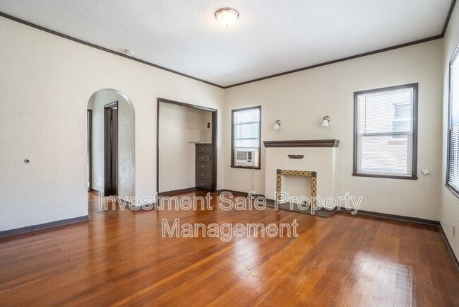 Building Photo - 3785 Park Blvd Unit #3