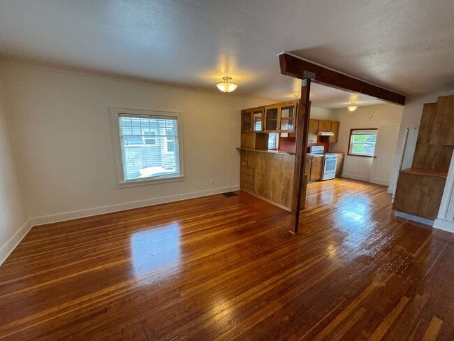 Photo - 3 Bedroom Home in Sellwood/Moreland.- Grea...