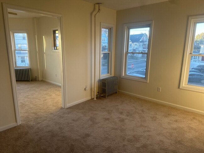 Photo - 394 Hollis St