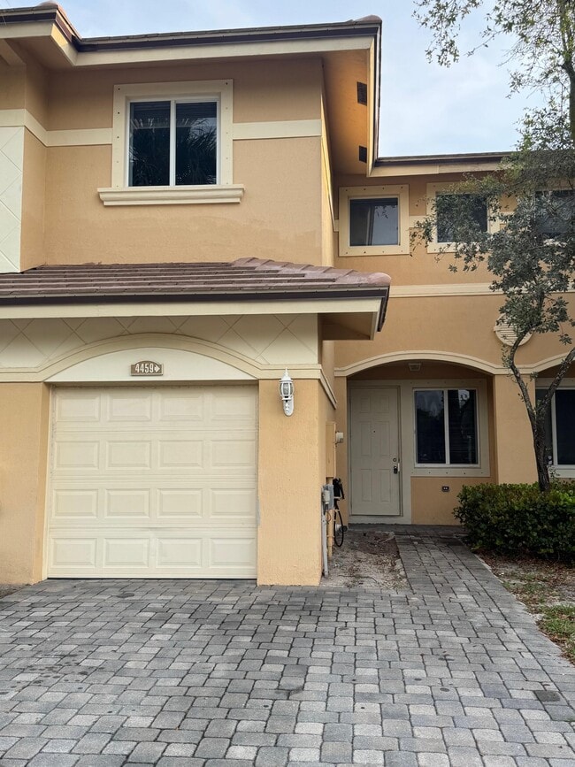 Building Photo - 4459 Cotswold Hills Dr