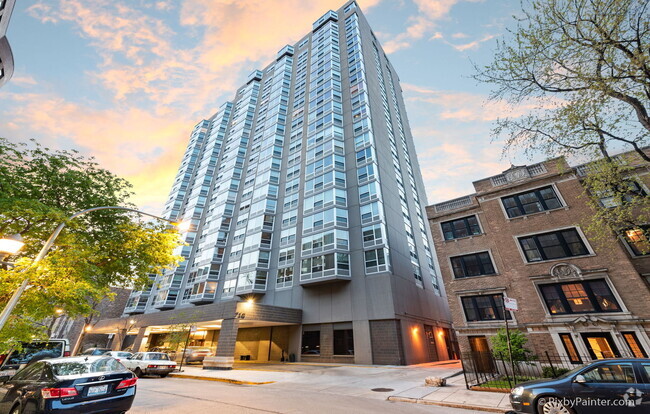 Building Photo - 720 W Gordon Terrace Unit 19G Rental