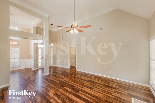 1028 Stonecreek Dr