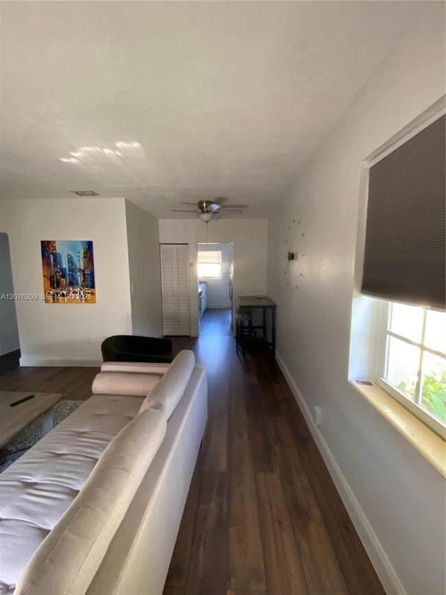 2145 Bay Dr Unidad 2
