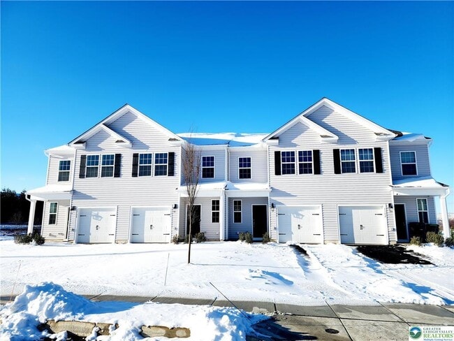 Photo - 1104 Martin Rd