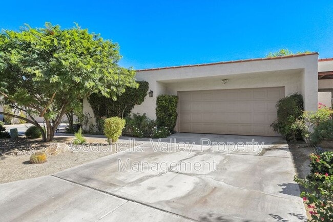Photo - 158 Wimbledon Ct