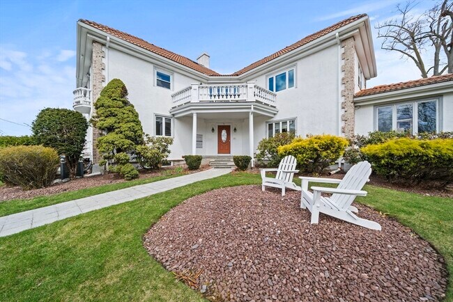 Photo - 1 Salem St Unit 3