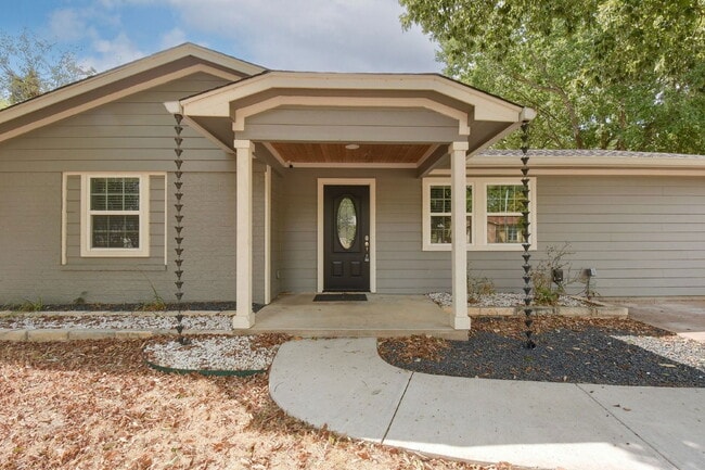 Photo - 5001 Canella Dr