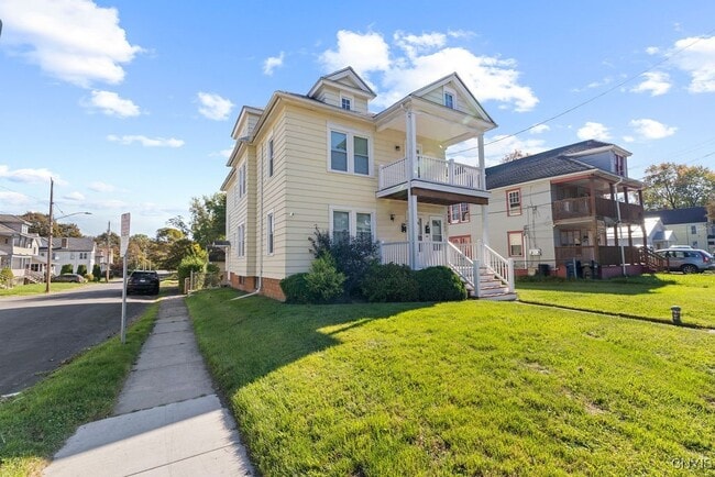 Photo - 403 Valley Dr