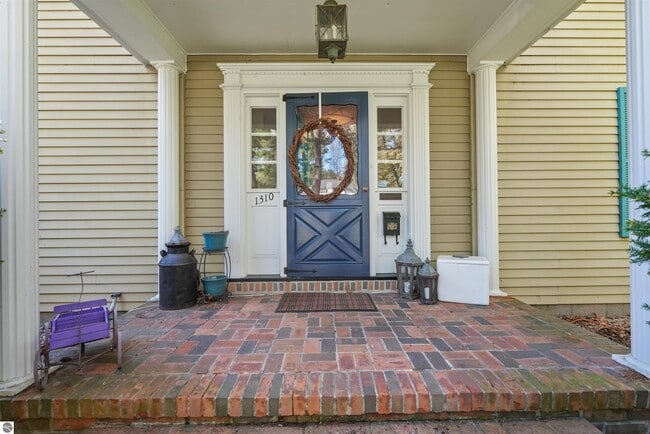 Photo - 1310 Peninsula Ct