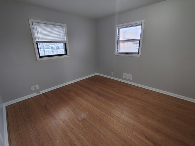 Photo - 2433 Jonathan Ave