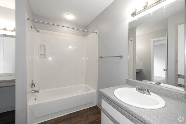 3BR, 2BA Bathroom
