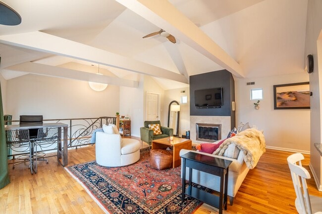 Photo - 1111 N Honore St