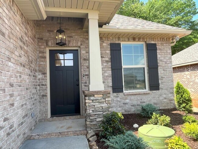 Photo - 146 Midpark Dr