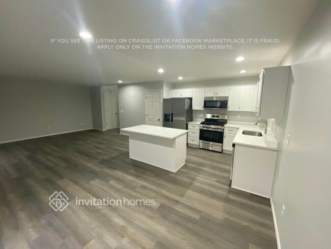 Photo - 7077 Flute St SE