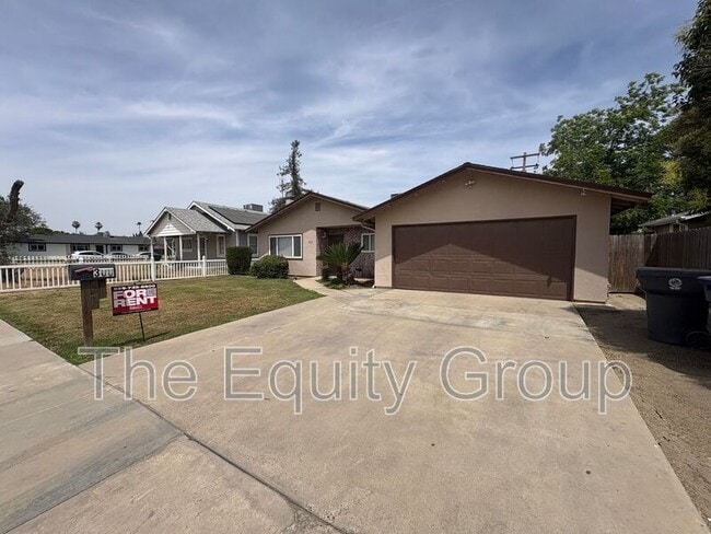 Photo - 300 N Lane St