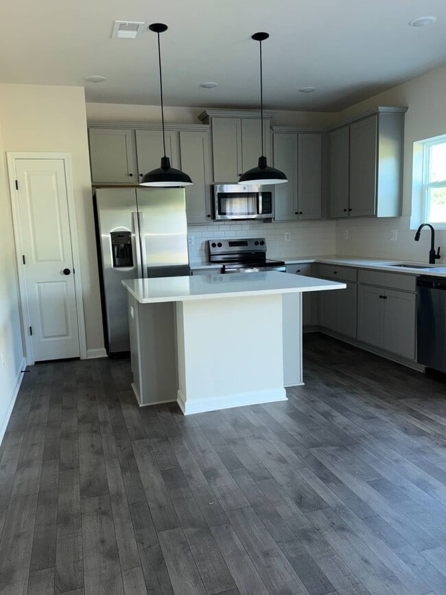 Photo - 154 Scoter Rd
