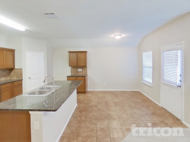 Photo - 1114 Bellevue Dr