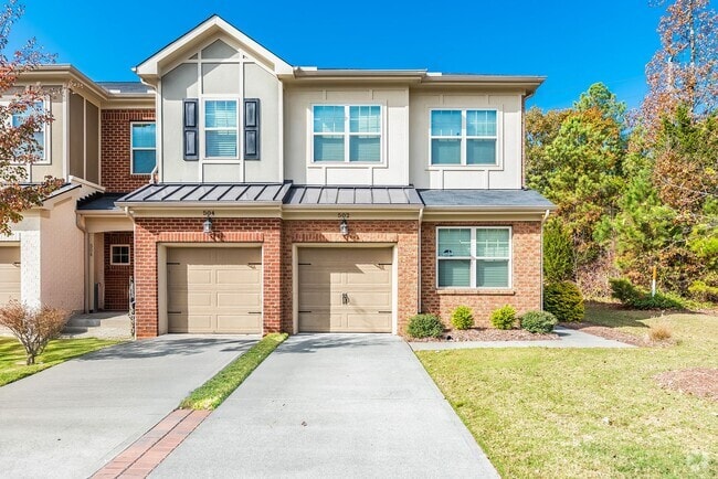 Building Photo - Beautiful 4-bedroom, 3-bathroom Townhome i...