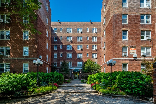 Photo - 280 Ocean Pky