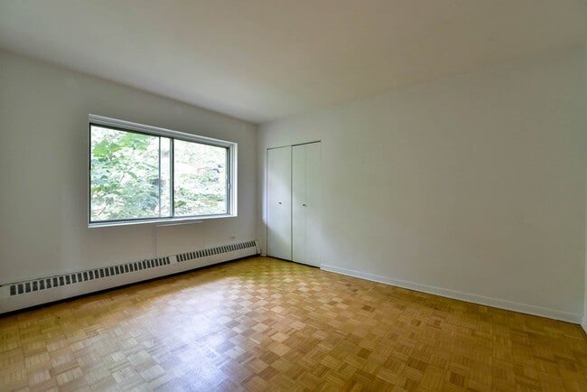 Photo - 2400 Av. Van Horne Unit 414