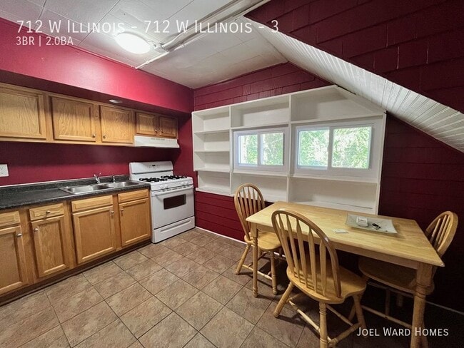 Photo - 712 W Illinois St Unit 3