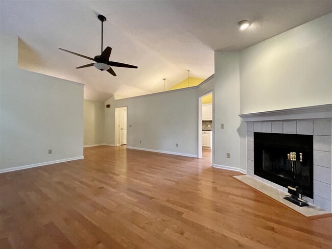 Photo - 75 Spring Lake Dr