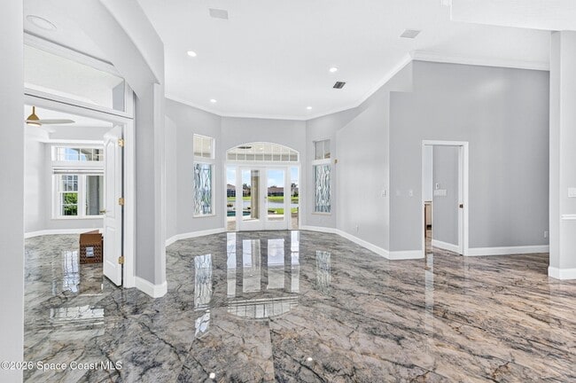 Photo - 975 Wildwood Dr