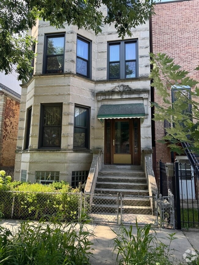 Building Photo - 2435 W Thomas St Rental