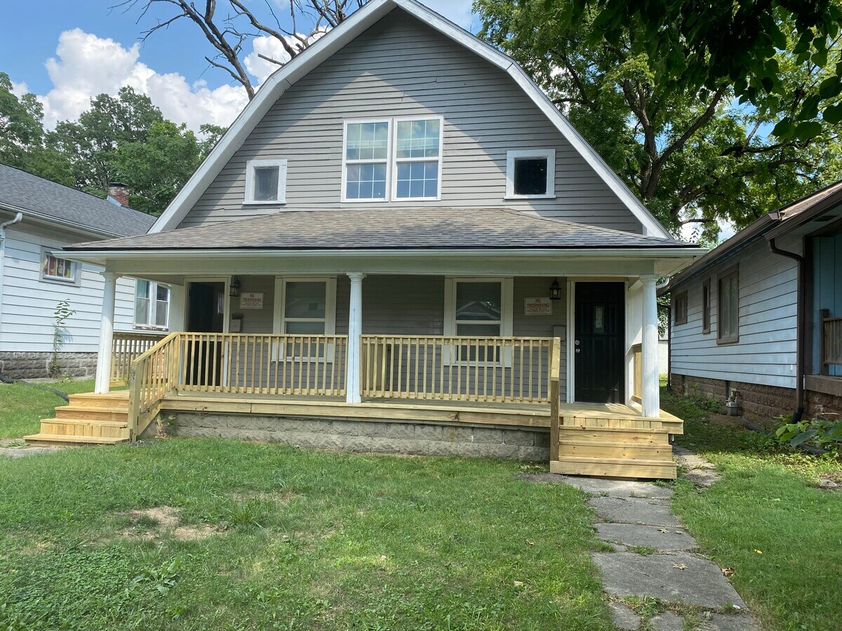 Photo - 721 N Gladstone Ave