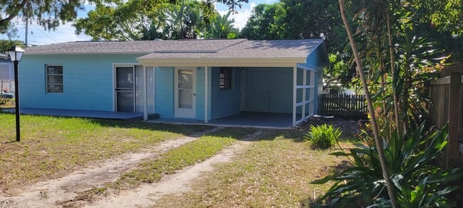 Photo - 2439 2nd Avenue SE