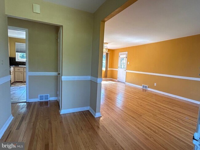 Photo - 409 Yale Ave