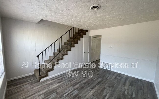 Photo - 3339 E Linwood St