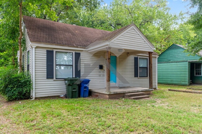 324 Mitchell St