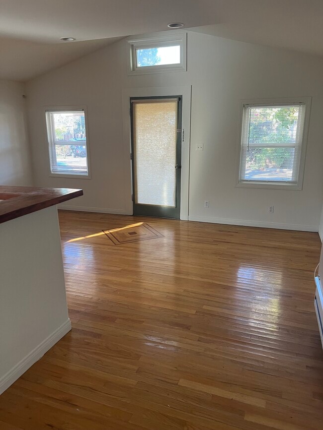 Photo - 1026 Glendon Ct