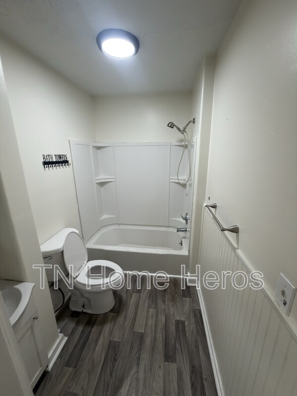 Photo - 2427 Seymour Ave