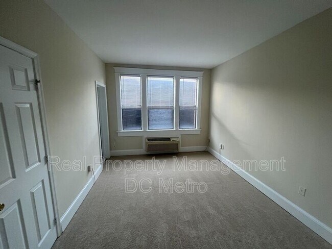 Photo - 815 Maryland Ave NE Unit # 206