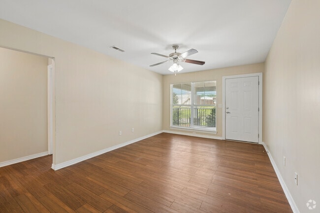 2BR, 1BA - 817SF - Living Room - Amberwood Apartments